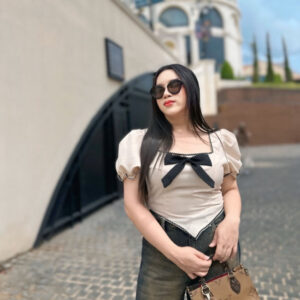 Maharani - เสื้อแขนสั้นชายV หลังสม็อค - อก 40-46 - #T126