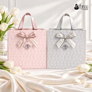 ถุงกระดาษ ลายหัวใจ Just for you ขนาด24x24x10cm. ปั้มนูน ฟอยล์rose gold หูริบบิ้นซ่อนปลาย ถุงใส่ของรับไหว้